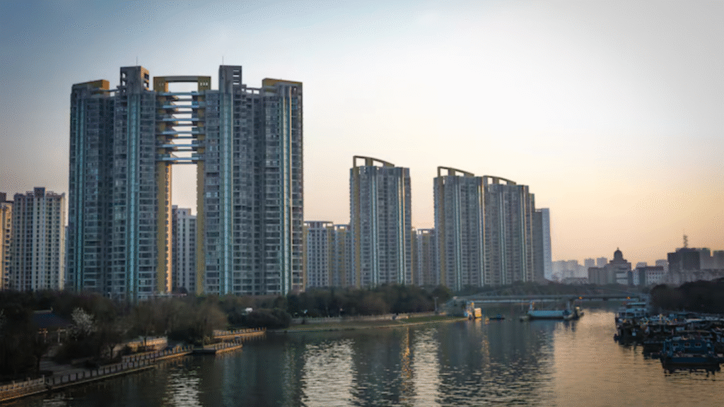 Specialized Facebook ads marketing campaigns for real estate by KK Leads Point